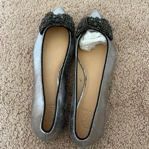 Tory Burch gray /black shoes